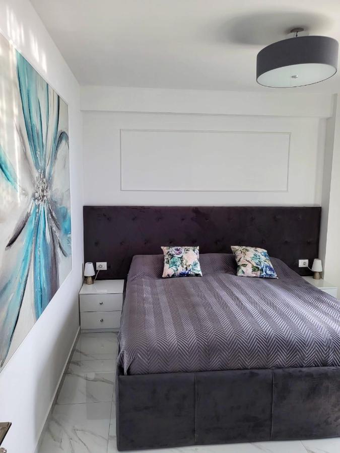 Stella Apartment ساراندا المظهر الخارجي الصورة