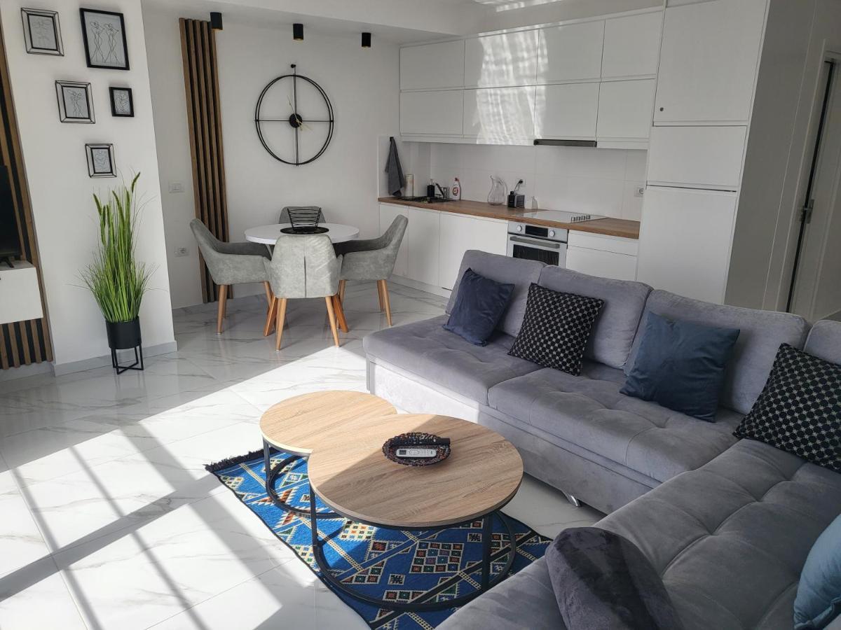 Stella Apartment ساراندا المظهر الخارجي الصورة